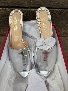 Jerome C Rousseau Delair Women's Silver Metallic Slip-On Open-Toe Sandals Slides